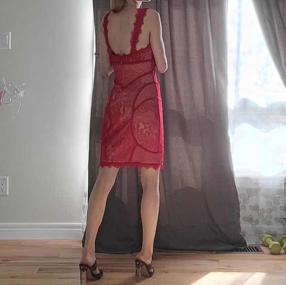BEBE red lace dress - Picture 4 of 17